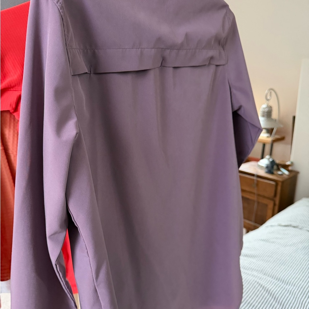 Fishewear  lavendar vented long sleeve shirt. Great for fly fishing , casual dre - Picture 3 of 5